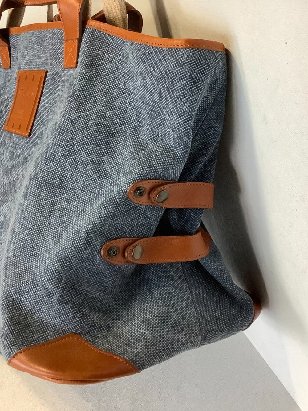 Peter Millar Tote Bag Carry On Duffel 21" x 13" x 12" Denim Blue - Picture 5 of 9